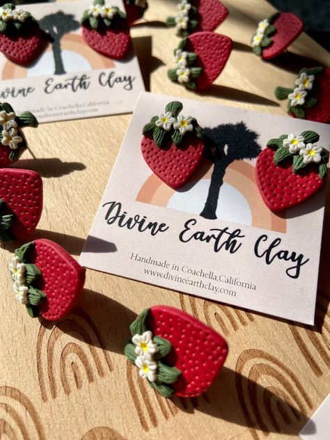 Handmade earrings made out of polymer clay,strawberry studs,lightweight,hyper allergenic Strawberry Polymer Clay Earrings, Strawberry Clay Earrings, Polymer Clay Jewelry Diy, Clay Jewelry Diy, Handcrafted Accessories, Jewelry And Accessories, Jewelry Diy, Handmade Polymer Clay, Polymer Clay Jewelry