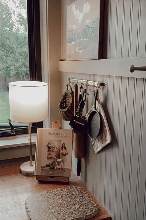 Beadboard Wallpaper Entryway, Bedroom With Beadboard, Beadboard Ideas, Cellar Conversion, Wall Paint Inspiration, Wallpapered Entryway, Beadboard Wallpaper, Transitional Farmhouse, Beadboard Ceiling