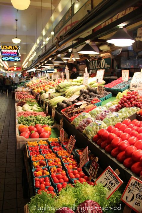 Vegetables Market, Vegetable Market, Pike Place Market Seattle, Produce Market, Vegetable Shop, Moving To Seattle, Fruit Shop, Pike Place Market, Farm Market