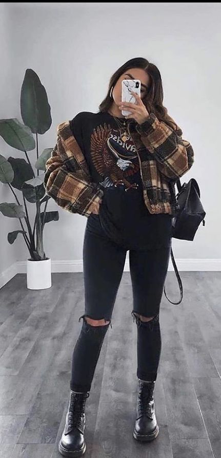 Black Jean Jacket Outfits Fall, Simple Date Outfit Casual, Girly Grunge Outfits, Grunge Outfits Women, Trendy Outfits Edgy, Look Grunge, Everyday Casual Outfits, Winter Fashion Outfits Casual, Live Girls