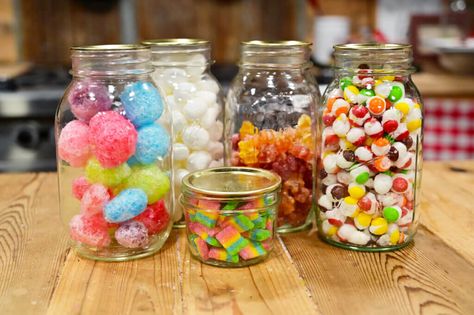 How Do You Freeze Dry Candy, How To Freeze Dry Candy At Home, How To Make Freeze Dried Candy, Freeze Drying Candy, How To Freeze Dry Candy, Freeze Dry Candy, Homestead Family, Homemade Corned Beef, Harvest Right Freeze Dryer