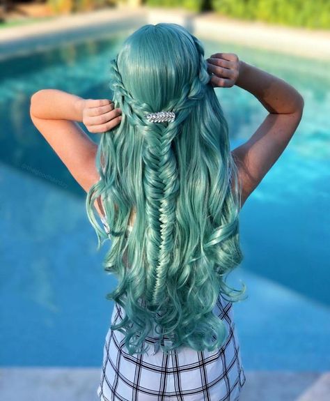 Half Up Mixed Braids Party Hairstyles For Long Hair, Easy Party Hairstyles, Hair Color For Women, Creative Hairstyles, Trending Hairstyles, Summer Hair Color, Hairstyles For Long Hair, Mermaid Hair, Party Hairstyles