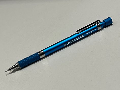 Staedtler 925-35 Limited Staedtler Pencil, Ing Civil, Pen Stationary, Nick Nacks, School Bag Essentials, Stationary Items, Handbag Essentials, Memes Status, Pens And Pencils