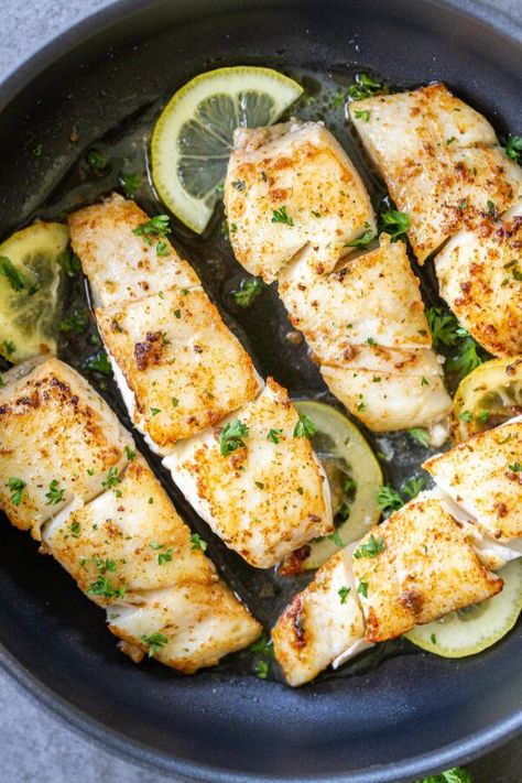 Pan-Seared Halibut (Only 4 Ingredients) - Momsdish Best Halibut Recipes, Pan Seared Halibut Recipes, Delicious Fish Recipes, Fried Cod Recipes, Halibut Recipes Baked, Seared Halibut, Grilled Halibut, Halibut Recipes, Seafood Diet