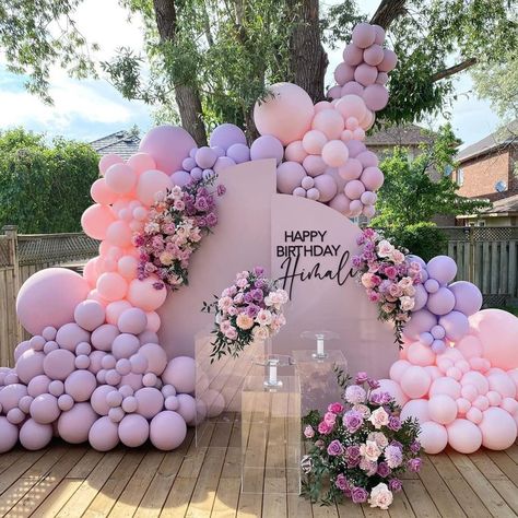 Baloon Garland, Lavender Balloons, Lilac Balloons, حفل توديع العزوبية, Confetti Birthday Party, Ballon Party, Bridal Shower Balloons, Princess Party Decorations, Pastel Balloons