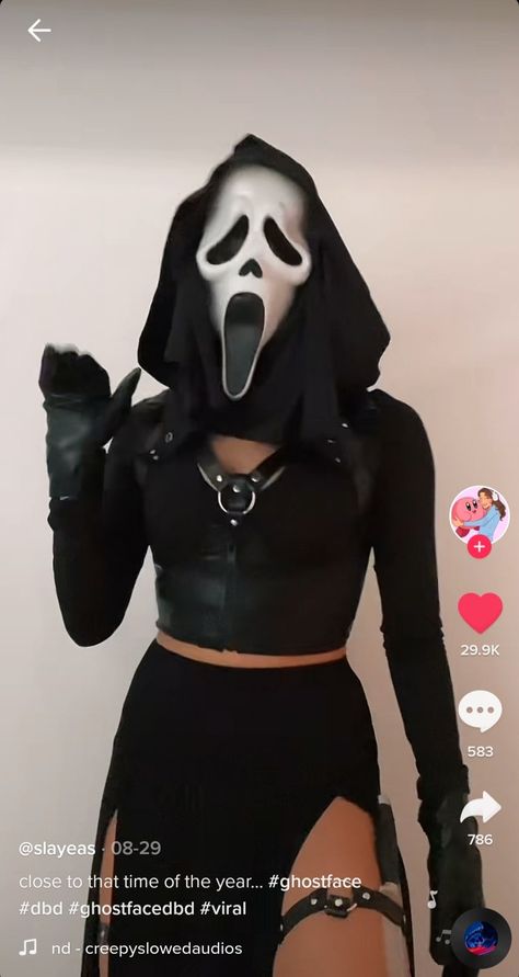 Female Ghostface Cosplay, Ghostface Female Costume, Female Ghost Face Costume, Female Scream Costume, Ghost Face Female, Ghostface Costume Girl, Scream Costume Woman, Ghostface Female, Female Ghostface Costume