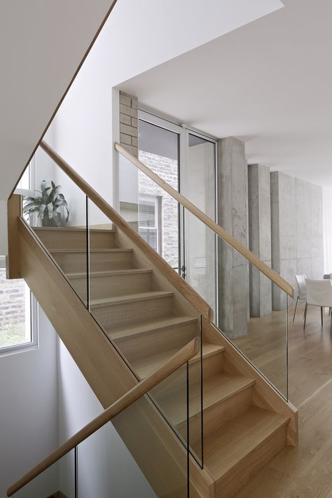 wood matching floors & stairs Stairs Wood Modern, Modern Wood Stairs, Wood And Glass Stairs, Wood And Glass Staircase Railing, Glass Wood Staircase, Wood Staircase With Glass Railing, Stairs With Glass Balustrade, Wooden Stairs With Glass Railing, Wood Stairs Glass Railing