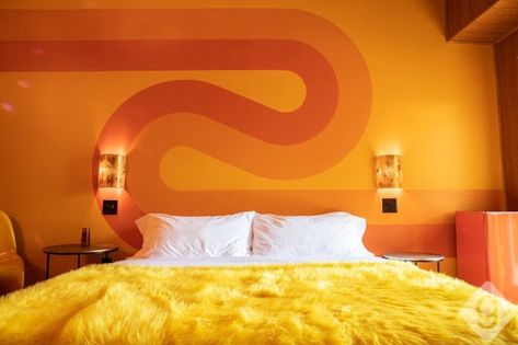 from the dive motel in nashville 70s Wall Murals Painted, Funky Bedroom Wall Paint Ideas, 70s Stripe Wall, Dive Motel, 70s Wall Mural, Groovy Furniture, Boogie Van, 70s Bedroom, Groovy Room