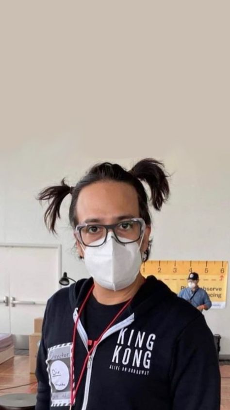 Lin Manuel Miranda Silly, Lin Manuel Miranda Pigtails, Funny Lin Manuel Miranda Pictures, Cursed Lin Manuel Miranda, Lin Manuel Miranda Funny Pictures, Funny Lin Manuel Miranda, Lin Manuel Miranda Aesthetic, Lin Manuel Miranda Pose, Lin Miranda Manuel