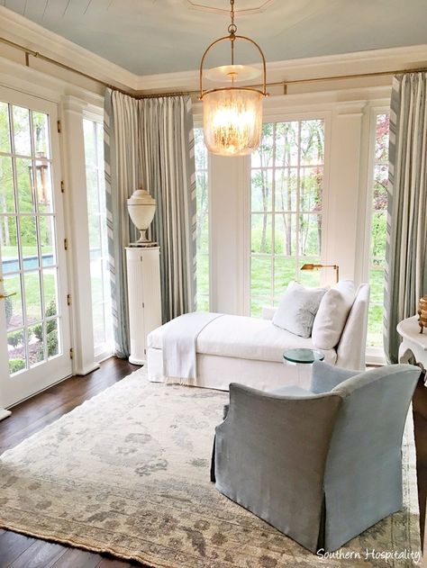 Gorgeous serene light blue and cream sitting room off bedroom in Southeastern Designer Showhouse Atlanta 2017 Farmhouse Style Curtains, Window Treatments Bedroom, Design Salon, Atlanta Homes, Southern Home, Cheap Decor, Beautiful Bedrooms, Home Fashion, Cheap Home Decor