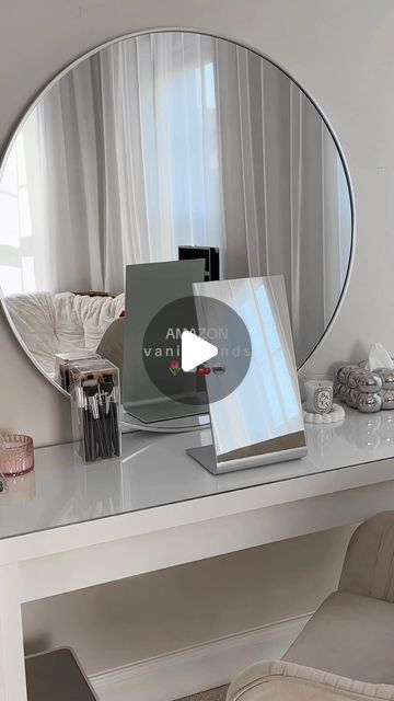 •nadia• on Instagram: "all of my amazon vanity finds🌷everything linked on my storefront under “vanity setup” 🤍 #amazonhome #amazonbeauty #amazonsalefinds #vanitysetup #makeuporganization #beautyroom #skincarefridge #vanitymirror #jewelryorganization #perfumedisplay" Make Up Set Up In Room Small, Modern Makeup Vanity Ideas, Malm Vanity Ideas, Vanity Room Ideas, Amazon Vanity, Vanity Amazon, Vanity Setup, Vanity Set Up, Perfume Display