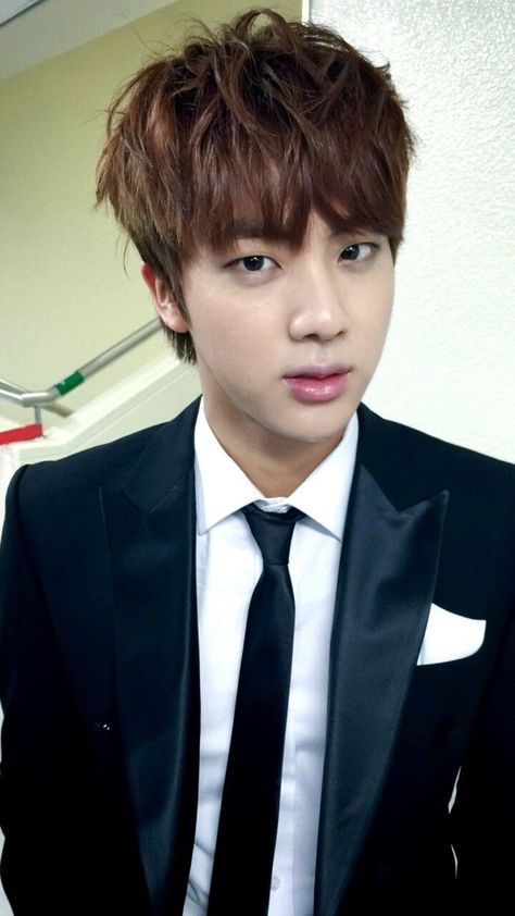 ᴴᴼᴮᴱ gena⁷ 🐹📚 on Twitter: "Vengo a dejar fotos de Jin chiquito I vote for #Dynamite by @BTS_twt for #BestMusicVideo at the #iHeartAwards… " Bts Facebook, Jin Photo, Big Hit Entertainment, 4 December, Pre Debut, Korean Boy, Jin Bts, Seokjin Bts, Bts Lyric