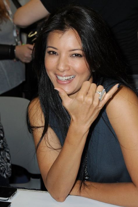 By popular impromptu & unscientific vote (by certain readers & moi) Kelly Hu gets to play Lynn in the movie version of WILDFIRE (I wish!) Kelly Hu, Shu Qi, Miss Teen Usa, Kristin Davis, Kristin Kreuk, Asian American, Fair Skin, Look Younger, Celebrity Pictures