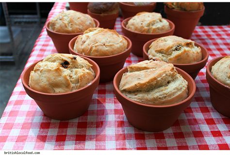 flowepot bread Sharing With Friends, Eat Me Drink Me, Terracotta Flower Pots, Mason Jar Lids, Bread Bowls, Small Bites, Bread Rolls, Jar Lids, Clay Pots