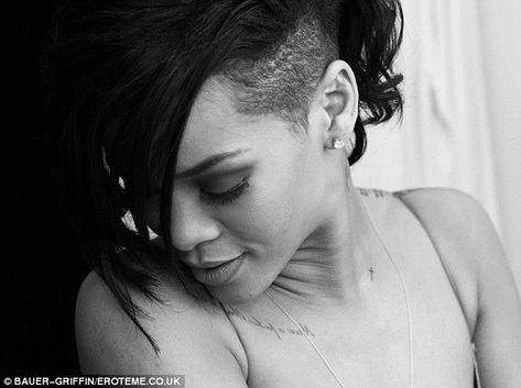 Rihanna Edits, Good Haircuts, Love Doesnt Hurt, Rihanna Cover, Feel Good Music, Rihanna Diamonds, Fenty Rihanna, Danielle Marie, List Of Songs