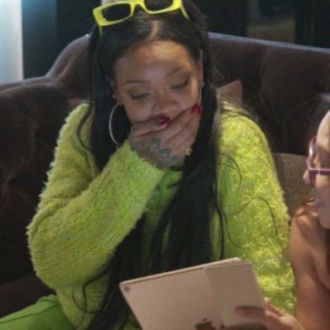 kim on Twitter: "me when they start giving me the same energy i give them… " Rihanna Reaction, Rihanna Meme, Gavin Memes, What Do You Meme, Same Energy, Reaction Face, Cute Emoji, Bad Gal, Reaction Pics