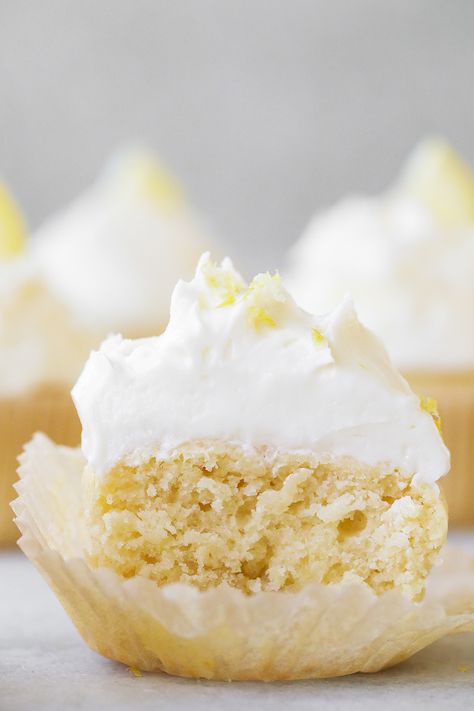 Lemon Cupcakes with Buttercream Meringue Frosting - Sugar and Charm Sugar and Charm Healthy Cupcake Recipes, Lemon Popsicles, Lemon Cupcake Recipe, Cupcakes With Buttercream, Whipped Buttercream, Easy Buttercream Frosting, Lemon Cupcake, Best Chocolate Cupcakes, Meringue Frosting