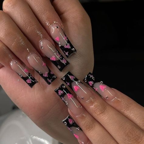 Nails Inspo Baddie, Nail Designs With Gems, Instagram Baddie Acrylic Nails, Vday Nails, Drip Nails, Cute Acrylic Nail Designs, Unique Acrylic Nails, Long Square Acrylic Nails, Diy Nail Designs