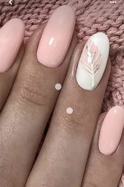 Short Light Pink Nails With Design, Light Pink Nail Designs Short, Pale Pink Nails With Design, Gel Dip Nails, Pink Gel Nails Designs, Pale Nails, Pale Pink Nails, Toes Nails, Pink Gel Nails