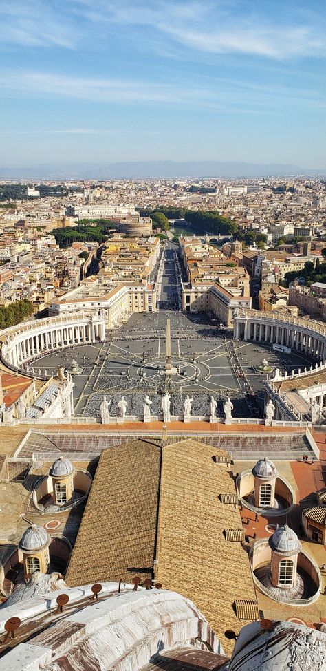 Coliseum Aesthetic, Ancient Rome Architecture, Perspective Practice, Rome Skyline, Rome Architecture, Square Drawing, Book Mood, Italy 2023, Saint Peter Square