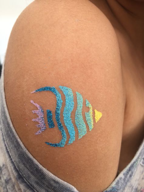 Angel Fish glitter tattoo.  www.sparkletattoo.ca Glitter Temporary Tattoos, Glitter Tattoo Aesthetic, Glitter Tatoos, Tropical Core, Sparkle Tattoo, Senior Week, Summer Legs, Glitter Bar, Beach Tattoo