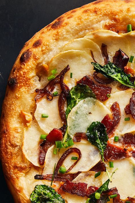 Potato Bacon Pizza, Potato Pizza Recipes, Potatoe Pizza, Potato Pizza Recipe, Confit Garlic, Gorgonzola Pizza, Cooking Goals, Potato Pizza, Speak Italian