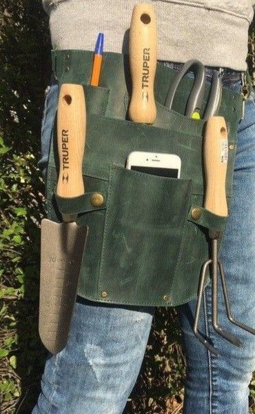 Garden Belt, Garden Tool Belt, Garden Tool Bag, Florist Tools, Leather Tool Belt, Chef Wear, Tooled Leather Bag, Tool Pouch, Gardening Apron