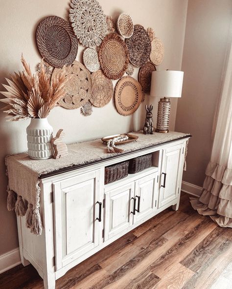 Modern Boho Kitchen Wall Decor, Boho Decor Dining Room, Farmhouse Boho Home Decor, Boho Theme Dining Room, Gallery Wall Farmhouse Style, Boho Farmhouse Decor Dining Room, Boho Wicker Basket Wall Decor, Boho Dough Bowl Decor, Boho Western Farmhouse