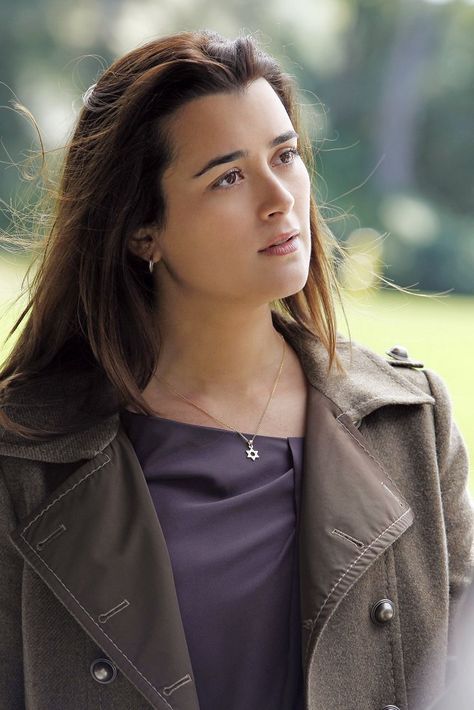 Ncis Cast, Ziva David, Kensi Blye, Latina Magazine, Ncis New, Michael Weatherly, Amber Marshall, Ncis Los Angeles, Ncis Los