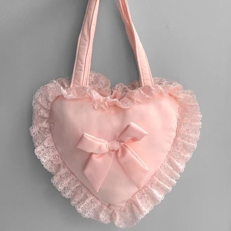 Heart Shaped Bag, Lace Edges, Lace Bag, Bags Ideas, Bow Bag, Love Shape, Lace Heart, Satin Bags, Heart Quilt