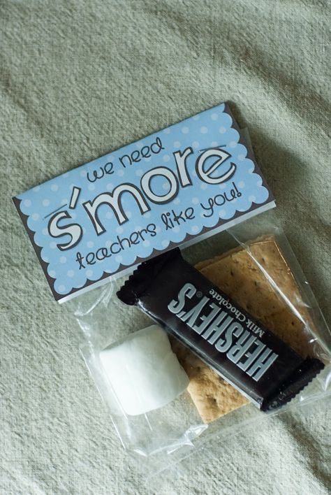 quick and easy gift for tours and/or new residents! The card would say "we need s'more residents like you!" and on the back would have your resident referral info. Easy Teacher Gifts, Nursing Programs, Staff Appreciation, My Funny Valentine, Teacher Appreciation Week, Gifts For Teachers, Appreciation Gifts, School Gifts, Easy Gifts