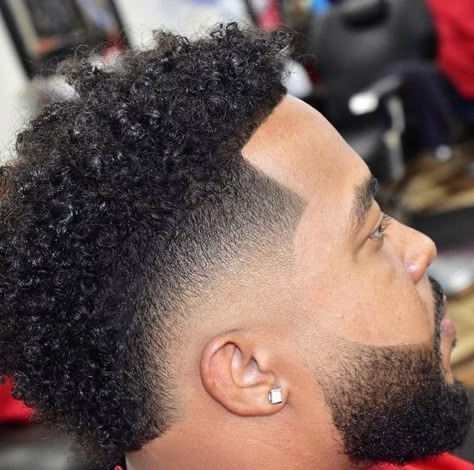 10 + BETS HAIRCUTS CURLY (2021)#haircut #fade #skinfade #barber #barbershop #barbershopconnect #menshair #thebarberpost #menshaircut #menshairstyle #baldfade #sharpfade #freshfade #menshairworld #fadehaircut #barberlife #barberlifestyle #hairmens2021#fadecurly #haircutscurly Frohawk Fade Men, Frohawk Fade, Fine Haircuts, 360 Waves Hair, Low Cut Hairstyles, Mens Twists Hairstyles, Fade Haircut Curly Hair, Men Fade Haircut Short, Beard And Mustache Styles