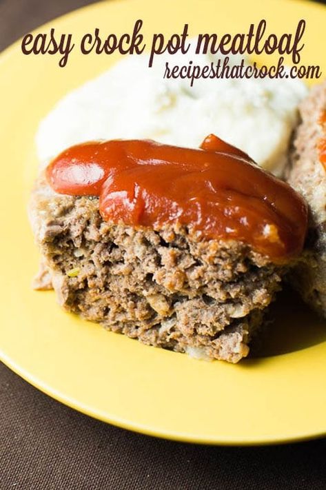 Easy Crock Pot Meatloaf: Are you looking for a wonderful meatloaf recipe? This easy crock pot recipe is one of my favorite ways to make meatloaf. These simple steps produce the delicious homemade favorite every time. Crock Pot Meatloaf, Crockpot Meatloaf, Crock Pot Food, Fall Cooking, Crockpot Dishes, Loaf Recipes, Meatloaf Recipe, Crock Pot Slow Cooker, Crockpot Recipes Slow Cooker