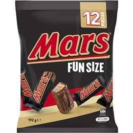 Stock the pantry with this party bag of 12 individually wrapped Australian made FUN Size Mars bars, and you'll have enough chocolate to deal with lolly bags, Halloween trick or treat bowls, mess free lunch treats, road trips and everything inbetween Not too big. Not too small. These crowd pleasing, party loving Mars FUN Size chocolate bars in a share pack are perfect for rewarding and sharing. Each delicious individually wrapped Mars chocolate bar in this share pack captures the legendary taste Mars Chocolate Bar, Halloween Lollies, Mars Chocolate, Stock Your Pantry, Lolly Bags, Mars Bar, Lunchbox Treats, Chocolate Party, Halloween Chocolate