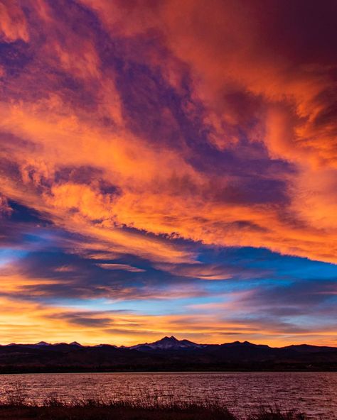 Sunset View Mountain, Sunsets Colorado, Mountain Sunset Landscapes, Colorado Activities, Amber Sky, Colorado Sunset, Sunset And Sunrise, Cadillac Mountain Sunrise, Sunrise Nature