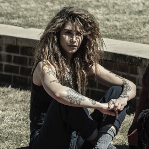 Nadia Hilker Twd, Nadia Hilker, Twd Cast, Fan Girling, Fear The Walking Dead, Couture Vintage, Daryl Dixon, Woman Crush, Walking Dead