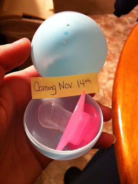 Easter Pregnancy Reveal, Easter Pregnancy Announcement, Fun Pregnancy Announcement, Baby Announcement To Husband, Pregnancy Information, Dating Divas, Announcement Ideas, Baby Sleep Problems, Power Foods