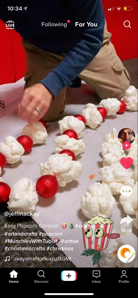 Diy Giant Popcorn Garland, Diy Outdoor Gumdrops Decorations, Expanding Foam Popcorn Garland, Foam Popcorn Garland, Popcorn Garland With Spray Foam, Spray Foam Popcorn Garland, Spray Foam Christmas Decorations, Spray Foam Popcorn, Big Popcorn Garland