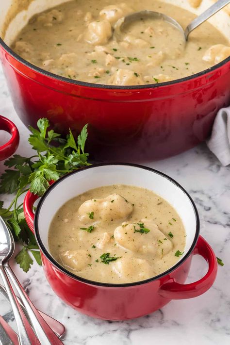 Homemade Chicken Dumplings, Chicken And Dumplin Recipe, Dumplin Recipe, Chicken Cups, Best Chicken And Dumplings, Creamy Chicken And Dumplings, Fluffy Dumplings, Dutch Oven Chicken, Chicken Dumplings Recipe