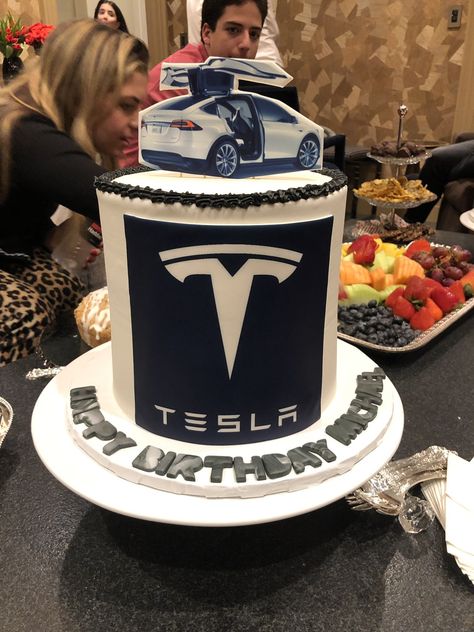 Tesla Party Ideas, Tesla Cake Ideas, Gran Turismo Birthday Cake, Tesla Themed Birthday Party, Tesla Birthday Party Ideas, Tesla Cake, Car Cakes For Men, Crazy Birthday Cakes, 7th Birthday Boys