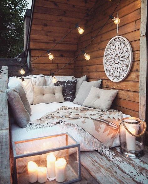 Små Rum Lidt Plads, Bohemian Bedrooms, Bohemian Patio, Balkon Decor, Interior Boho, Balkon Design, Bohemian Bedroom Decor, غرفة ملابس, Bohemian Bedroom