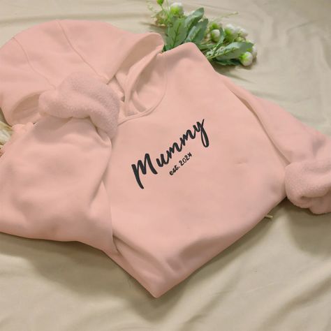 🌸 Celebrate the journey of motherhood with our "Mummy est. 2024" embroidered sweatshirt! Perfect for all the loving mummies who cherish every precious moment since day one. 💕 Personalize your wardrobe with this cozy keepsake. Don’t forget to use the discount code "RYBUY10" for 10% off! ✨ #toscustom #toscustomsweatshirt #mummylife #momstyle #customembroidery #motherhoodjourney #momfashion #newmum #personalizedgifts #customdesign #embroideredfashion #momentsmatter #mummylove #motherhoodmemorie... Motherhood Journey, Hoodie Cozy, Baby Hoodie, Stylish Mom, Mom Hoodies, Fall Hoodies, Sweatshirts And Hoodies, Embroidered Hoodie, Mom Kid