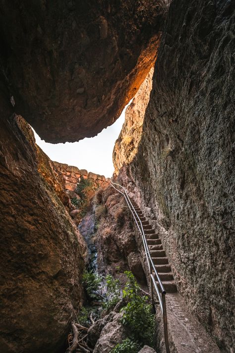 Hiking the Caves in Pinnacles National Park - The Break of Dawns Pinnacles National Park California, National Parks Aesthetic, Danielle Core, Biscayne National Park, Park Aesthetic, Pinnacles National Park, Point Paint, Paint Wallpaper, California Hikes