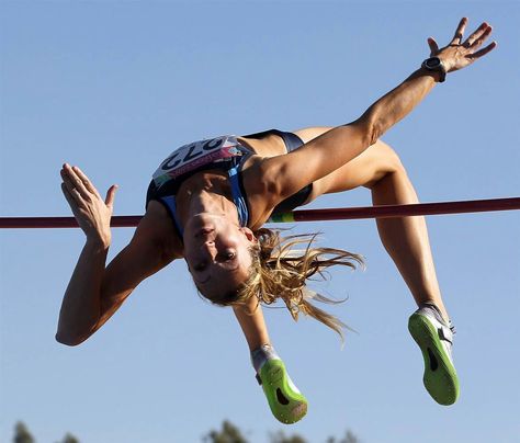 Track And Field Photography, Female Surfers, Triple Jump, Sports Fit, Pole Vault, Long Jump, High Jump, Figure Poses, Poses References