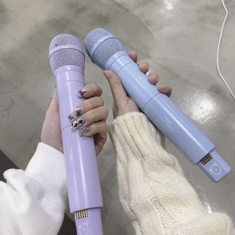 Light Purple Microphone, Aesthetic Microphone, Microphone Aesthetic, Easy Dragon Drawings, Music Mic, Concert Stage Design, Desain Buklet, Different Careers, What Team