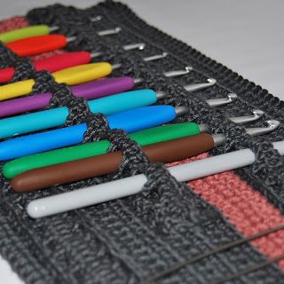 Beau Crochet, Crochet Hook Case, Crochet Hook, Phone Bag, Crochet Hooks, Cell Phone, Crochet