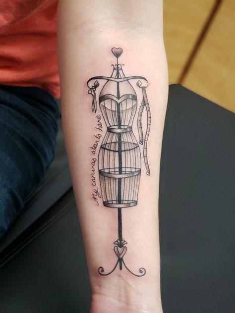 "My canvas starts here" vintage dress form tattoo Dress Form Tattoo, Sewing Tattoo, Sewing Machine Tattoo, Corset Tattoo, Sewing Tattoos, Line Drawing Tattoos, Vintage Dress Form, Design Tattoos, Paw Tattoo