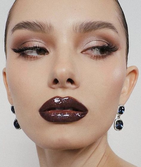 Moody Makeup Looks, Goth Makeup Aesthetic, French Vampire, Moody Makeup, Dark Red Lip, Makeup Shoot, Vampy Makeup, Skin Tone Makeup, Maquillage On Fleek