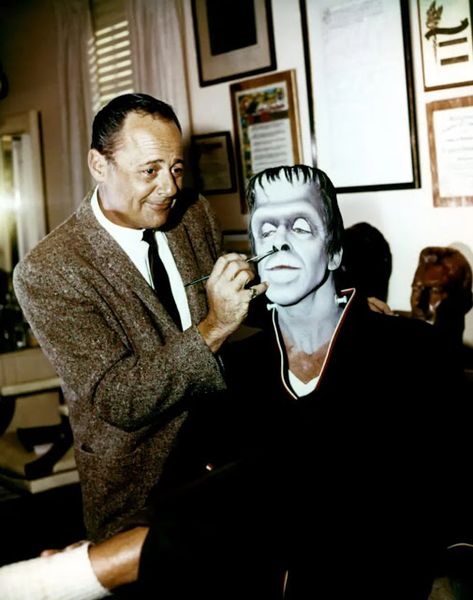 Makeup Artist Behind The Scenes, Movie Makeup Artist, Film Makeup Artist, Sfx Makeup Artist Aesthetic, Celebrity Reference, Herman Monster, Sfx Makeup Artist, Business Accelerator, Munsters Tv Show