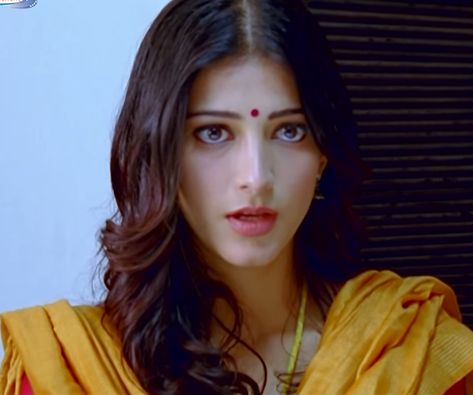 Moonu Movie, Shruti Hasan, Shruti Haasan, Nice Face, Huma Qureshi, Shruti Hassan, Dark Images, Mehndi Tattoo, 3 Movie